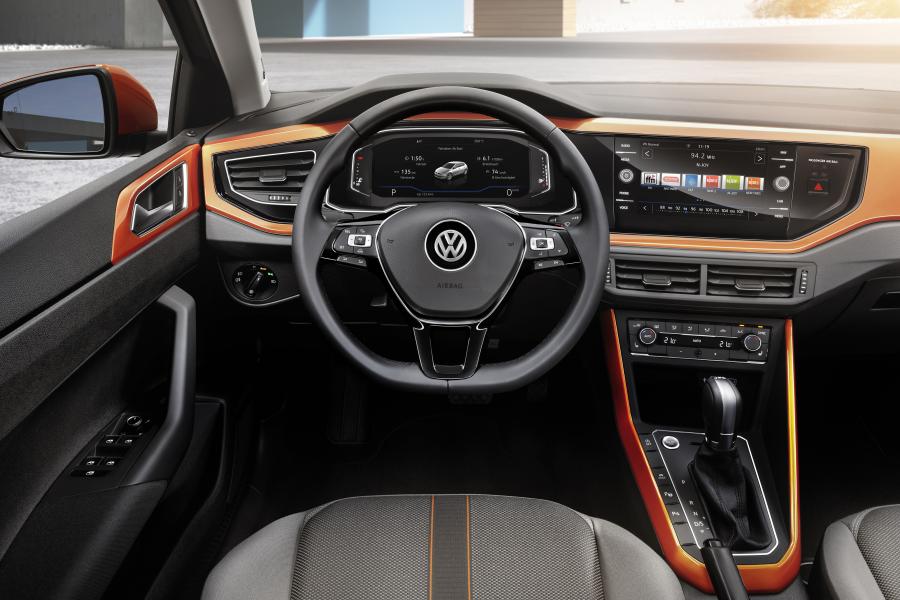 Торпедо Volkswagen Polo R-Line (Typ AW) 2017 года  (WW) (фото 3 из 42)